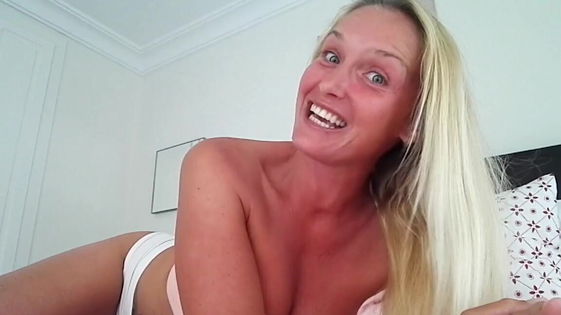 Kathianobilixx Findom 06 05 2018 Onlyfans Video I Just Want To Make Happy Amp Naughty Evening For You My Loves