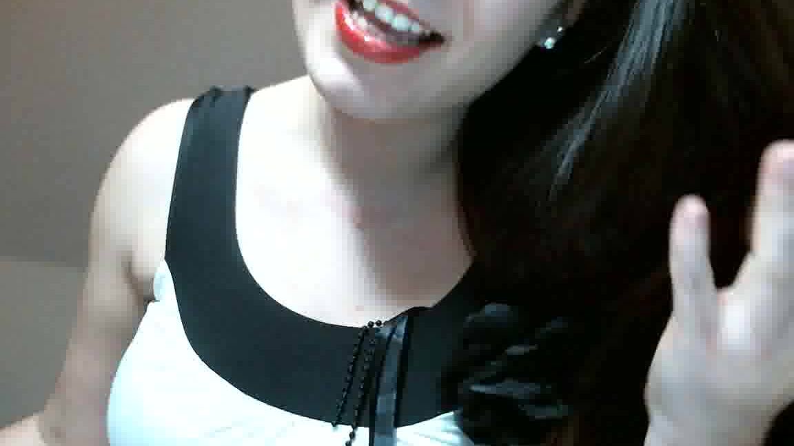 MoneyPrincessIsabella - Hugo and his tinydick accident - hahah.. what a fuck failure Clips4Sale