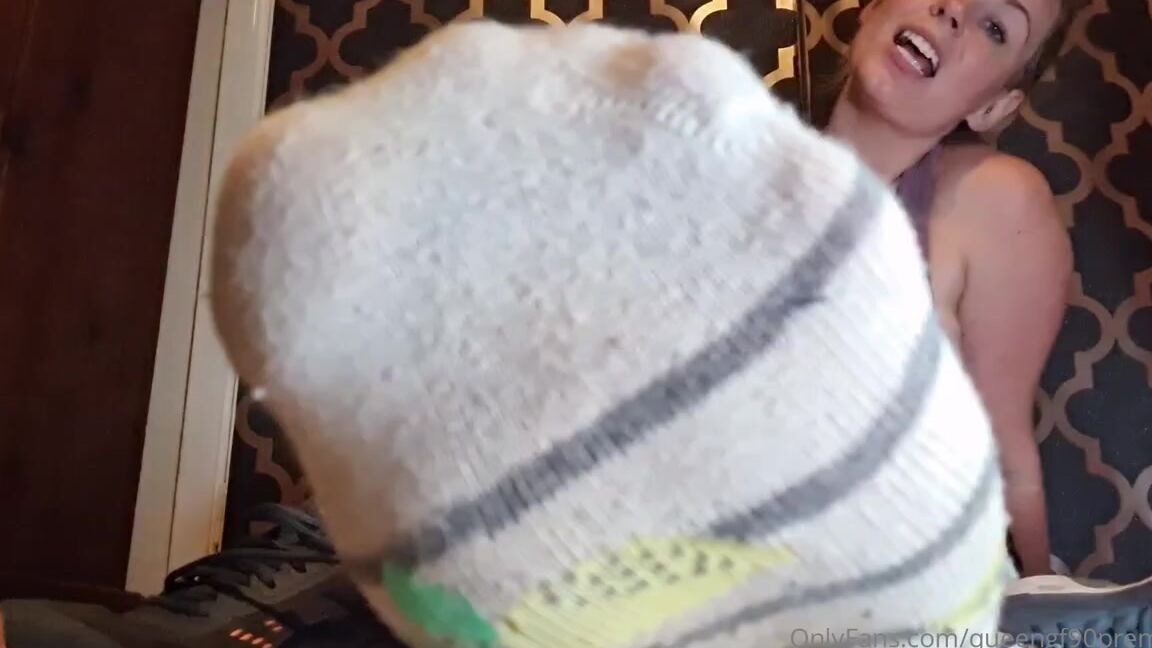 The Foot Queen Of England Aka Queengf90Premium Onlyfans Video 244