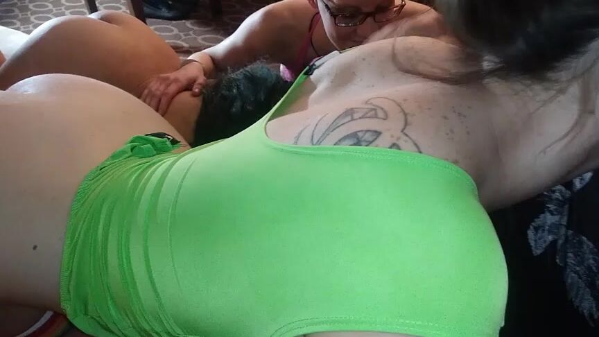 "TadPoleXXXStudio" cumshots, gangbangs, orgy Lucky Fan wins RGB with 3 PORN STARS manyvids