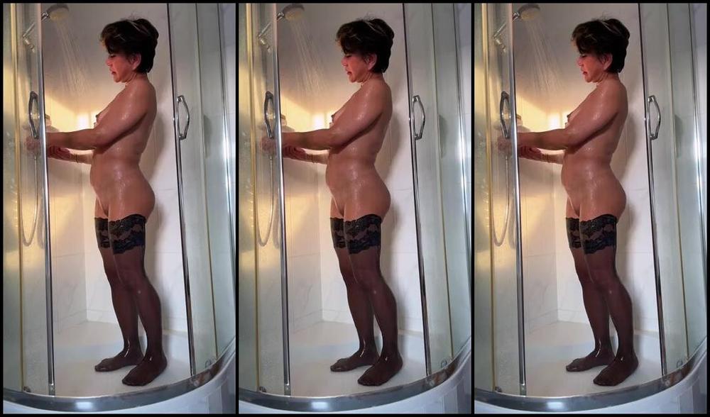 Julia Woo Aka Woo Movie 08 01 2024 Onlyfans Video Stockings In The Shower