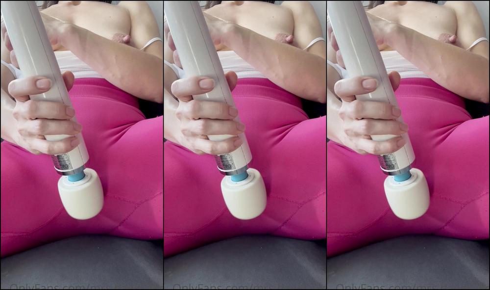 Mrs Hawtcakes Masturbating In These Leggings Before I Ship Them Out The Thought Of One Of You Jerking O