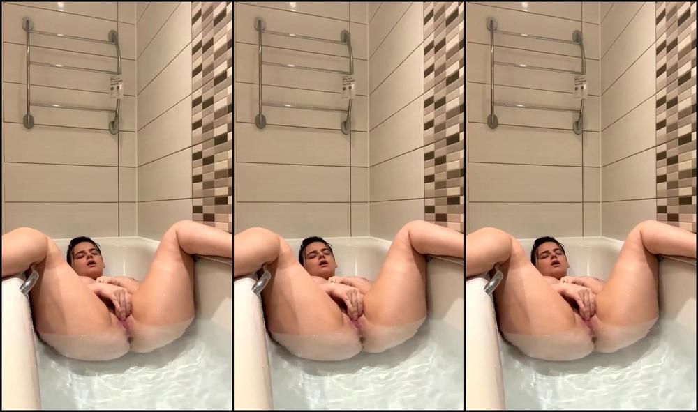 "Tiffanybabe01" orgasms, wet t-shirt, pussy play, bath, wet HOTEL BATH ORGASM LIVE SHOW XXX manyvids