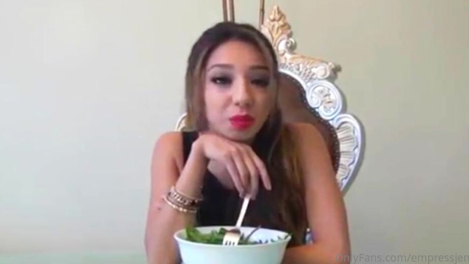 Empressjennxo I Was A Babyyy I Guess Also A Sugarbaby In This Custom I Crack Myself Up Here S A Tre