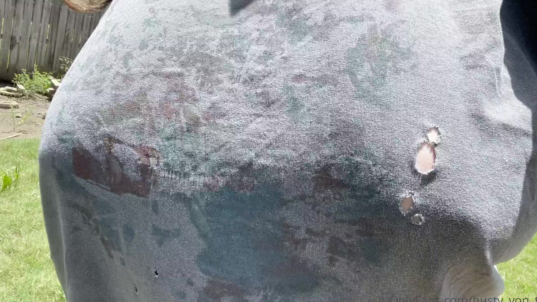 Busty Von Tease 2174733811 07 27 2021 Braless Is Best What Do You Think