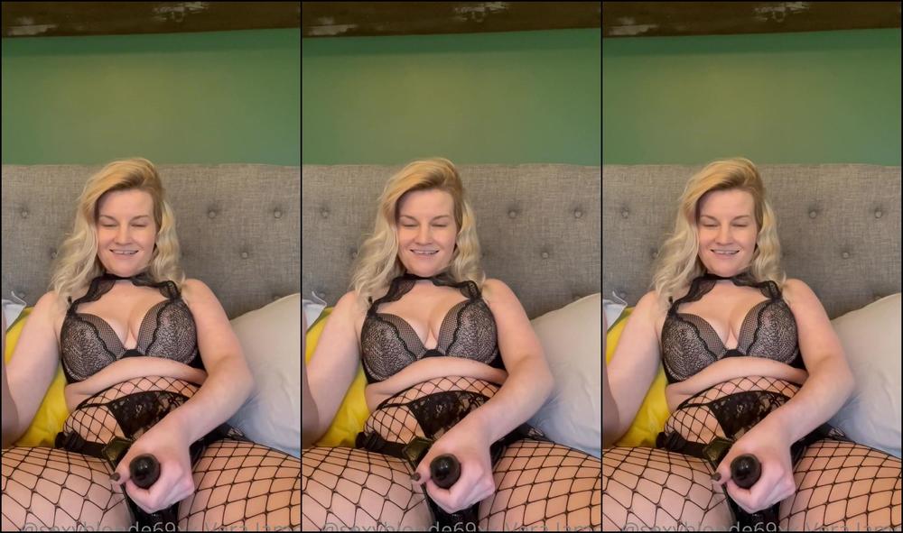 Sexyblonde Xx I Know You Ve Bee Thinking About Me Obsessing Over Me But Have You Been A Good Boy