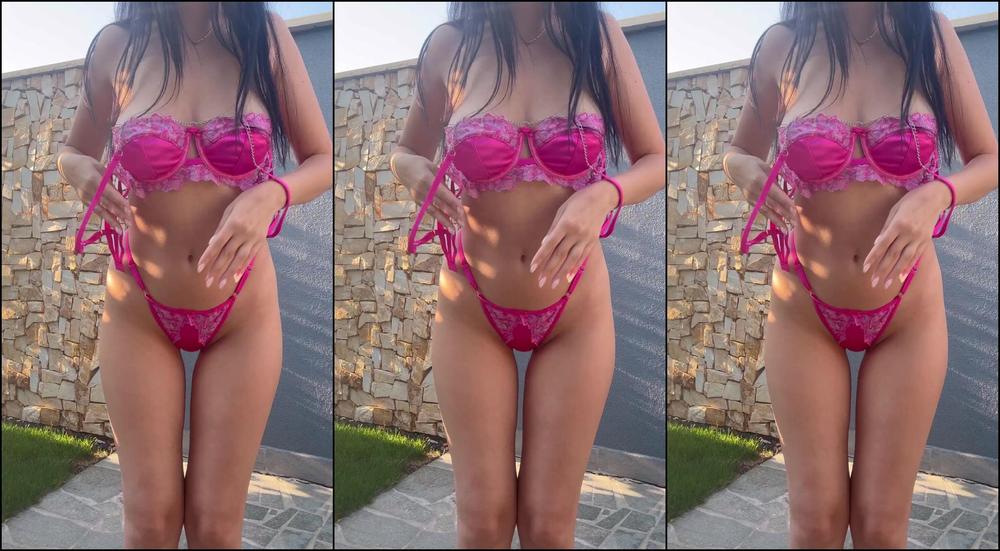 Atomicbrunette18 464