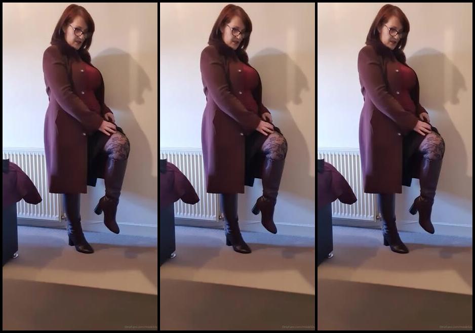 Miss B Nicknamed Missb52S Onlyfans 02 26 2021 This Outfit Has A Bit Of Everything