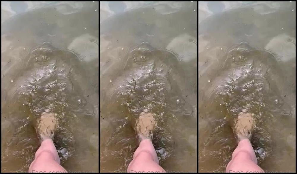 Vixenarches Onlyfans Chill With Me By The Lake