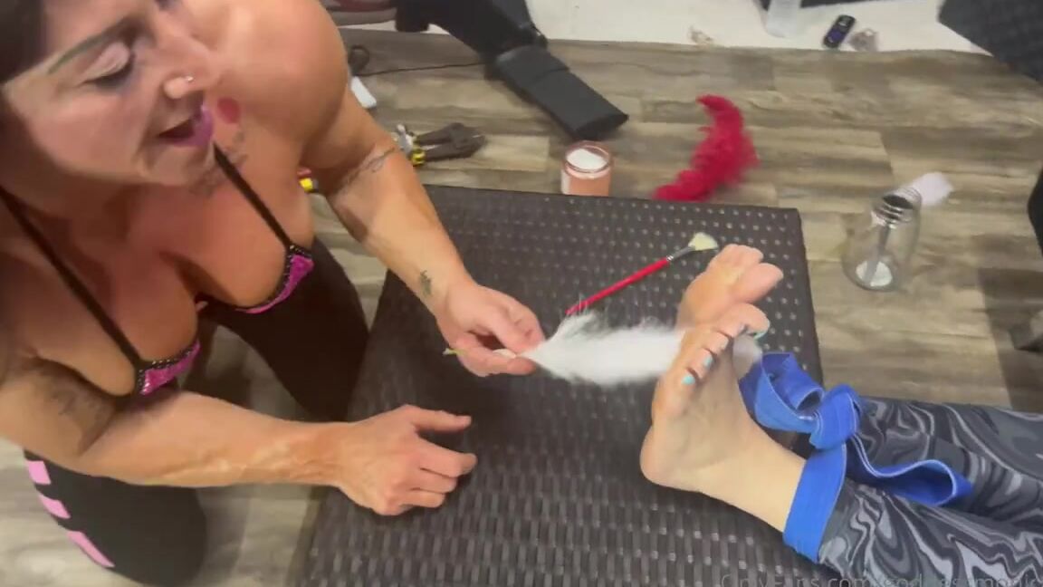 Goddessmonica00W Onlyfans Kandylegs Wanted To Tickle Me And Find My Foot G Spotp