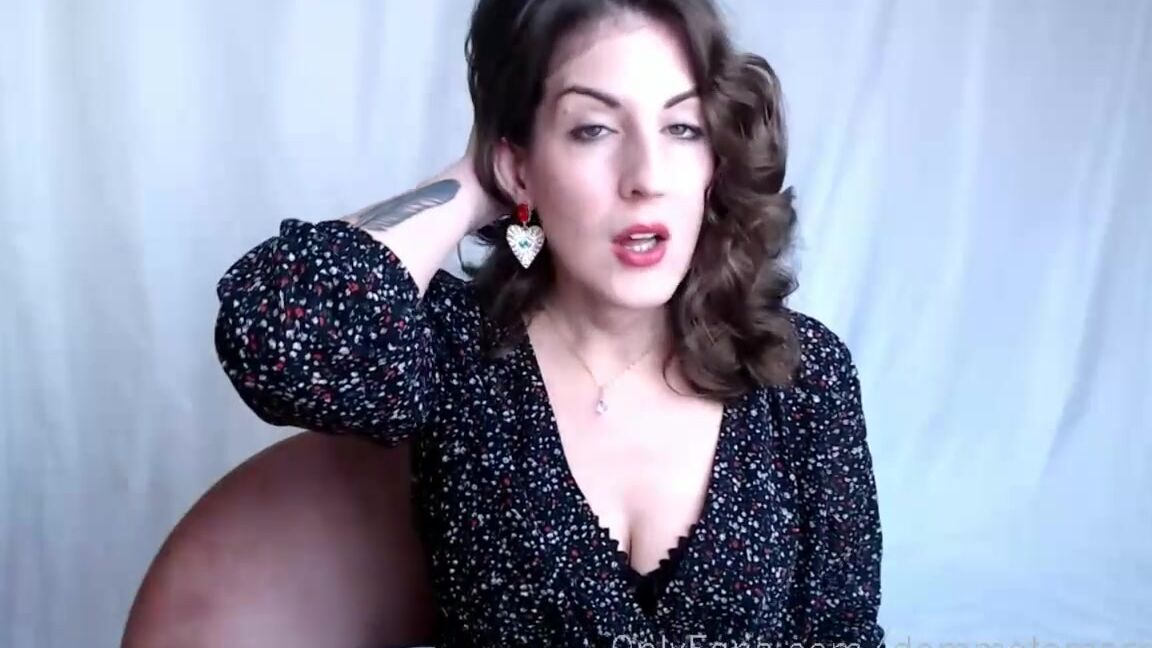 Ms Tomorrow Nicknamed Dommetomorrow Onlyfans Stream Started At 12162021 0352 Pm Thursday Morning Woof What A Day Full Of Real Life Mommy Dutie