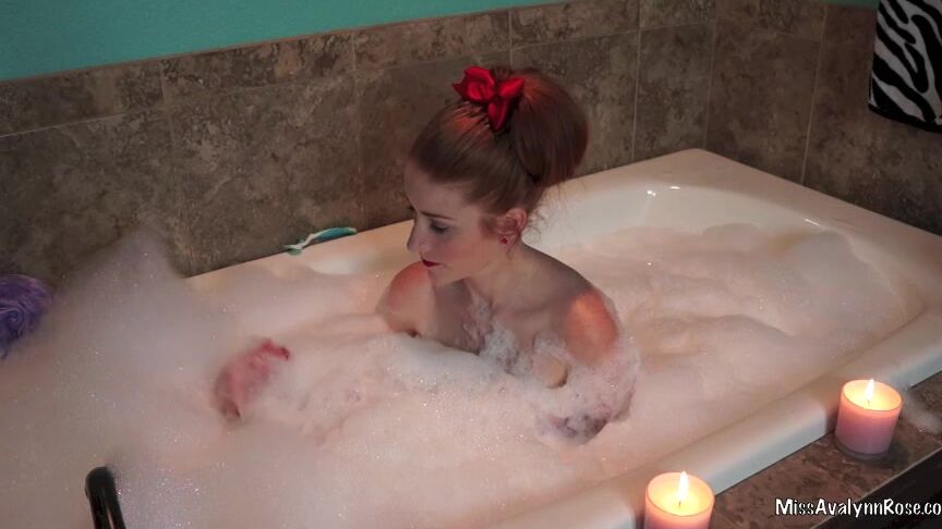 Avalynnrose Bubble Bath Cum Hd