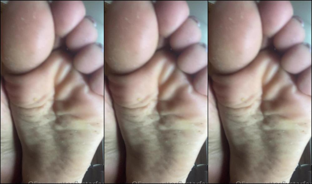 Queenstarb Pov You Are At The Office And Your Boss Seems To Be In A Bad Mood Today There Is Someth