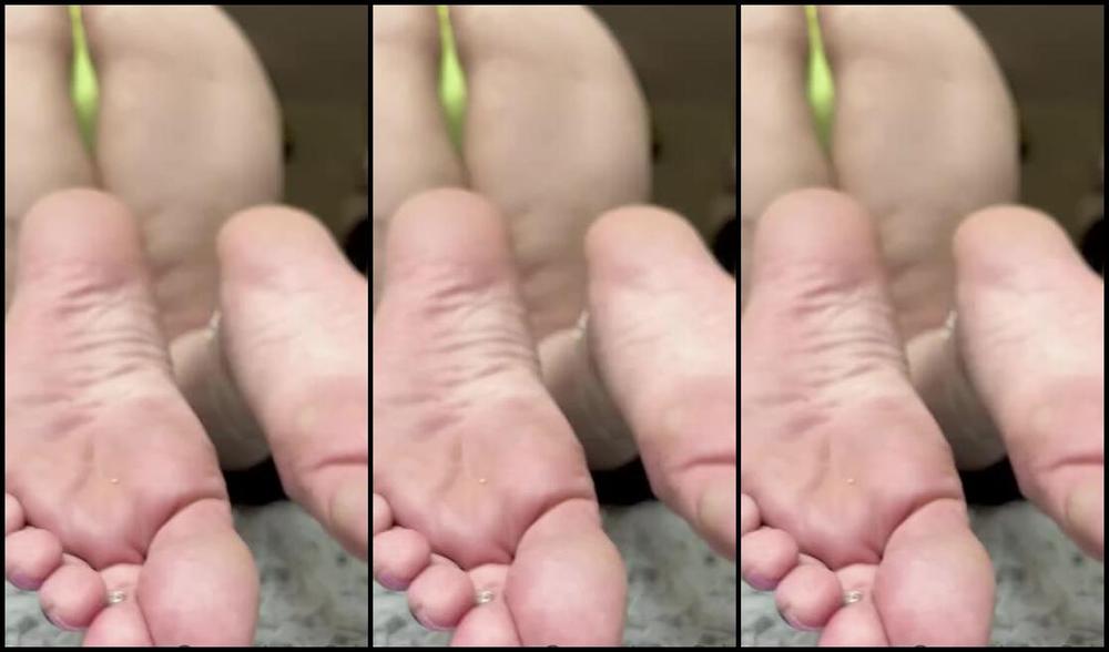 Mystikal Mami Nicknamed Mystikal Mami Onlyfans Booty And Soles Big Dick Joi