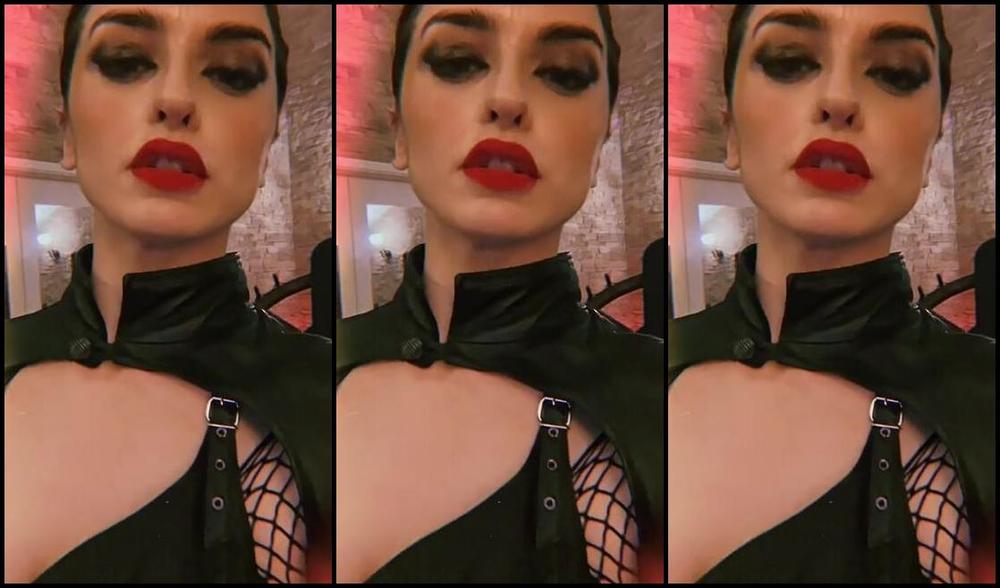 Mistress Bella Lugosi Nicknamed Missbellalugosi Onlyfans Teasing In Leather