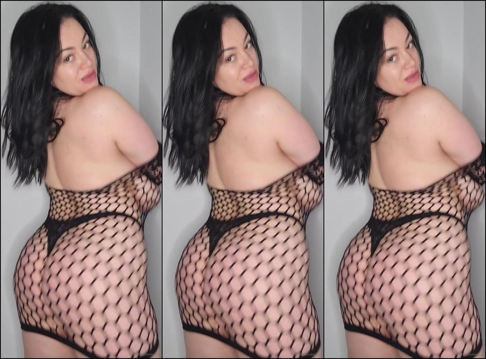 bklara11-12-01-2021-2007333609-a-little-treat-for-your-titty-tuesday-.-hope-you-all-have-a-beautiful-evening-