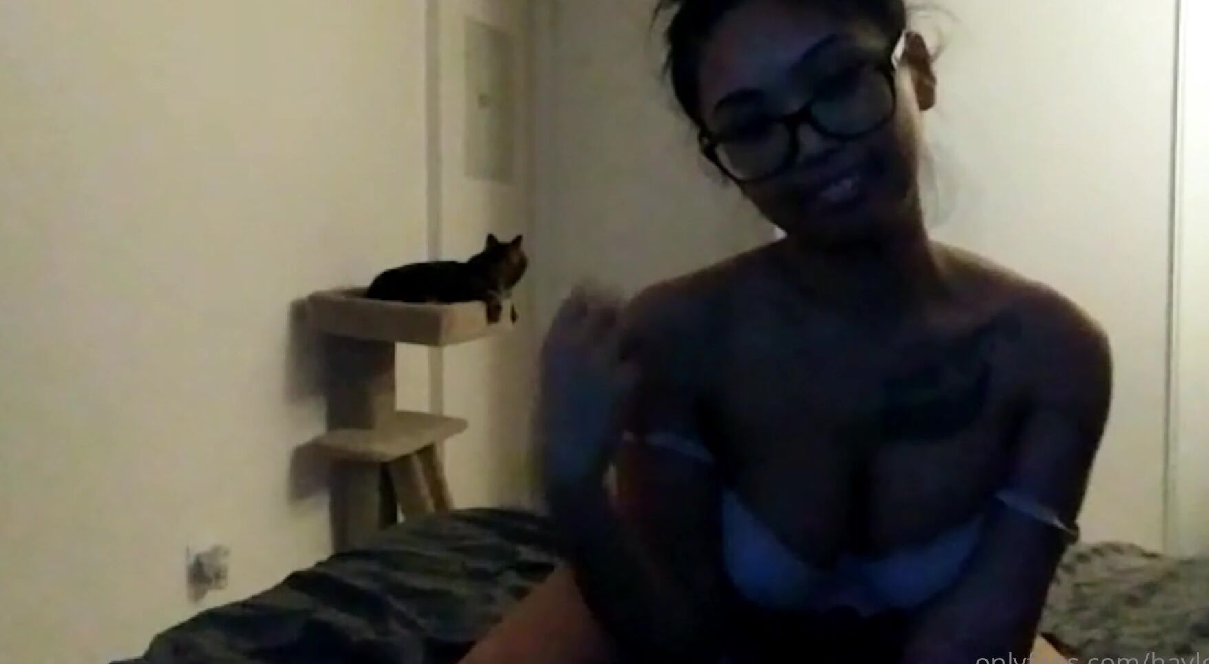 Hayleyxyz This Was A Custom Request For A Strip Tease Roleplay That Resembled A Skype Call From Back