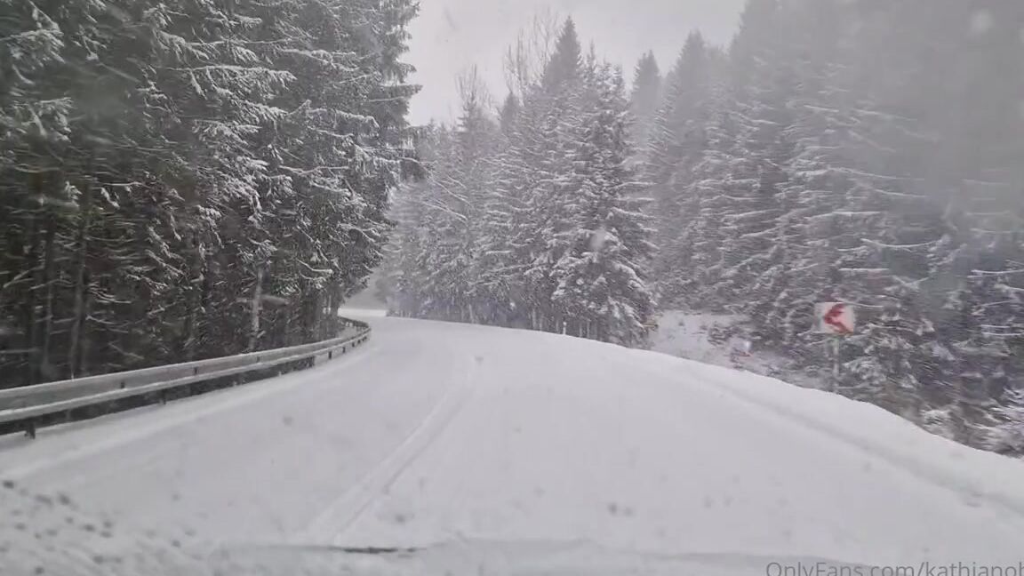 Kathianobilixx 01 12 2025 Onlyfans Video Funny How Every Year The Point Duty Are Ready For Winter Season And Somehow It