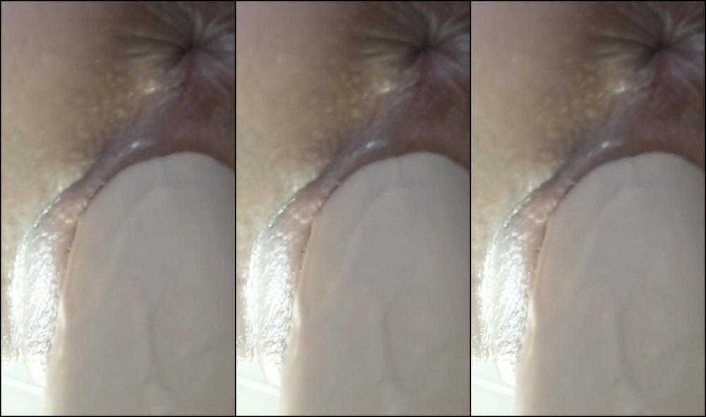 the-lexi-smith-27-12-2019-112605061-had-a-lot-of-requests-for-some-up-close-and-personal-enjoy