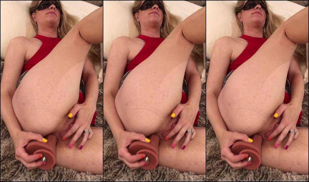 sexyhotwifey-28-04-2021-2094946839-anal-play