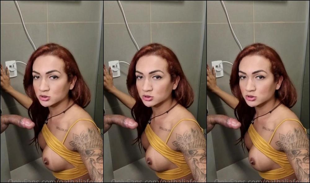 Nathaliafontes 2709767259 12 09 2022 Lucky Ifood Delivery Guy Put Me To Suck And Filmed Me Throwing Milk Away Entregador Do