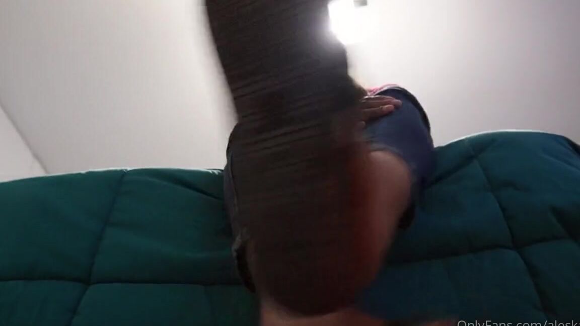Queen Aleska Feet Nicknamed Aleskafeet Onlyfans Dangling Soles And Flip Flops