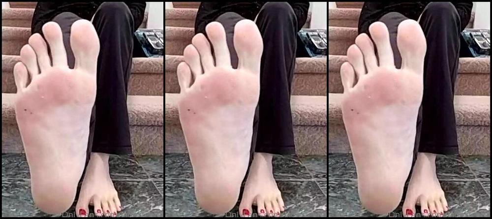 Jadezfeetplus 2047500426 03 05 2021 Just Trying Out This Live Thing I Go For A Morning Walk To Wake Up Every