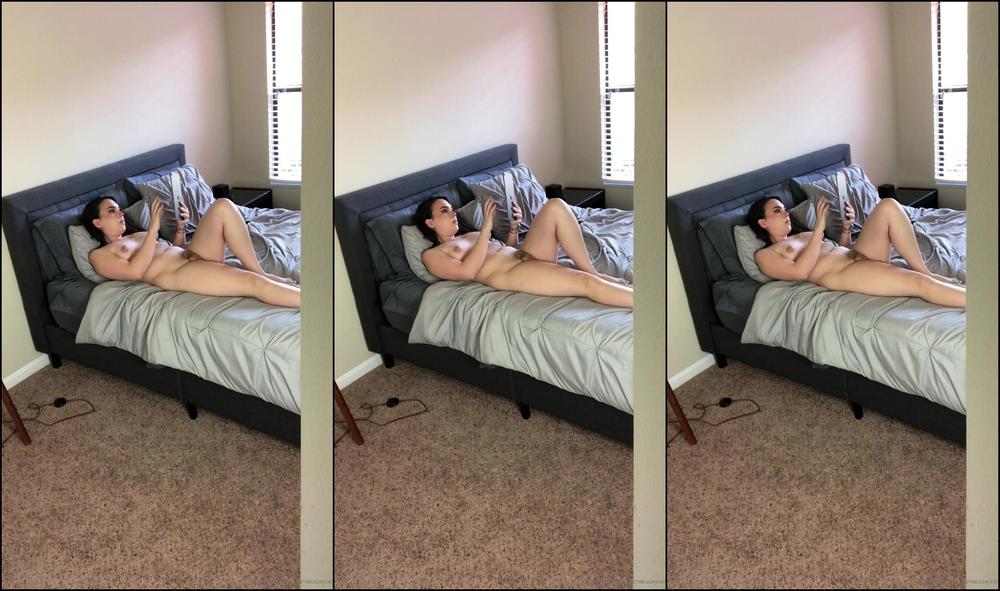 Callmekaseykei Ever Fantasize About Spying On A Sexy Trans Girl