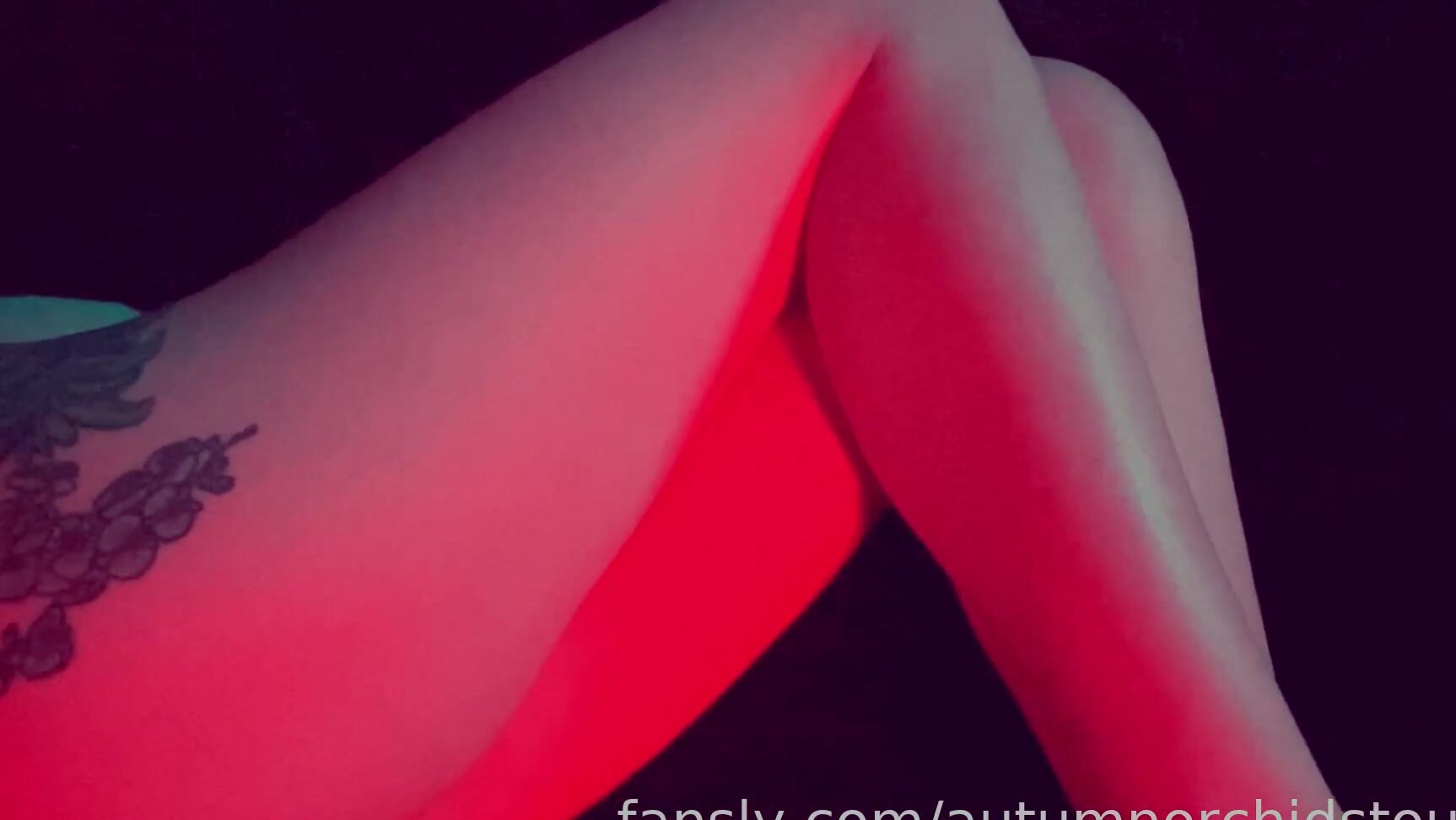 Autumn Orchid 496889488014843904