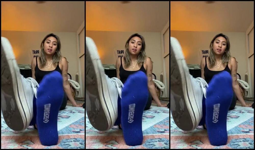 Asiansmartsoles Onlyfans I Know You Like When I Wear My Low White Converse I Decided To Make A Video Showing You How Swep