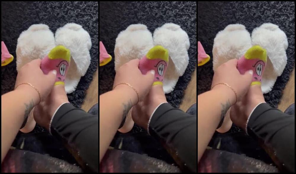 Sweetiestoes Aka Yourfeetsweetie Onlyfans Haha My Patrick Socks 1