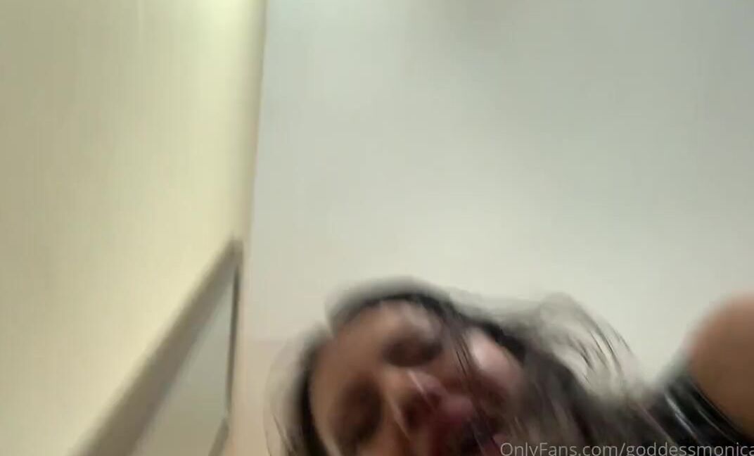 Goddessmonica00W Onlyfans Giantess Caught You Peeking Now You D Gonna Die Between Our Toes Worship Nicoles Solesp