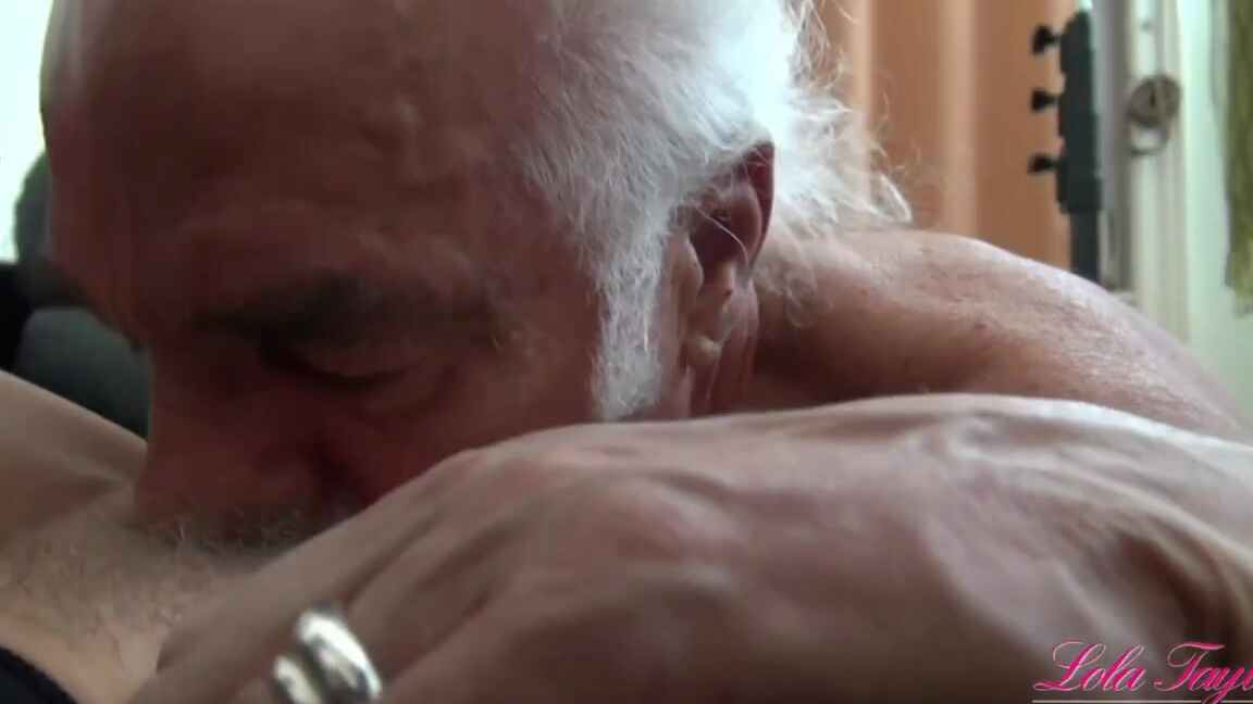 zeri lola taylor 12 shaving the old cock Clips4Sale