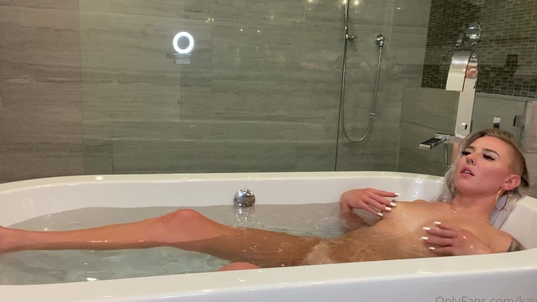 Kay Ttie This Bath Rub I Mean Tub