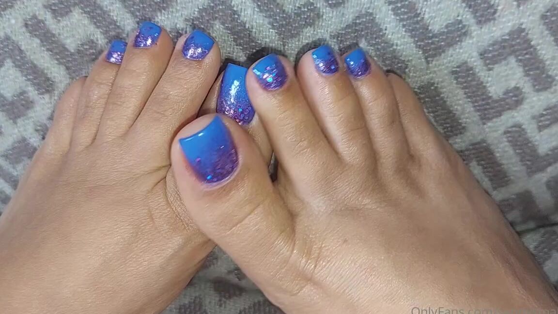 Mica Sandy Nicknamed Sandysmallfeet Onlyfans This Sparkling Purple Si So Delicious World You Suck Them