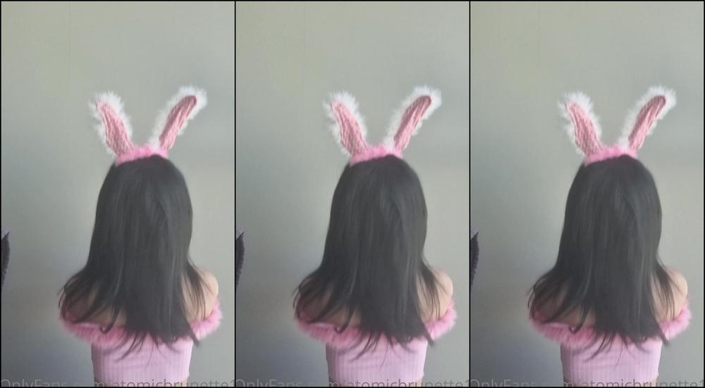 Atomicbrunette18 1 125