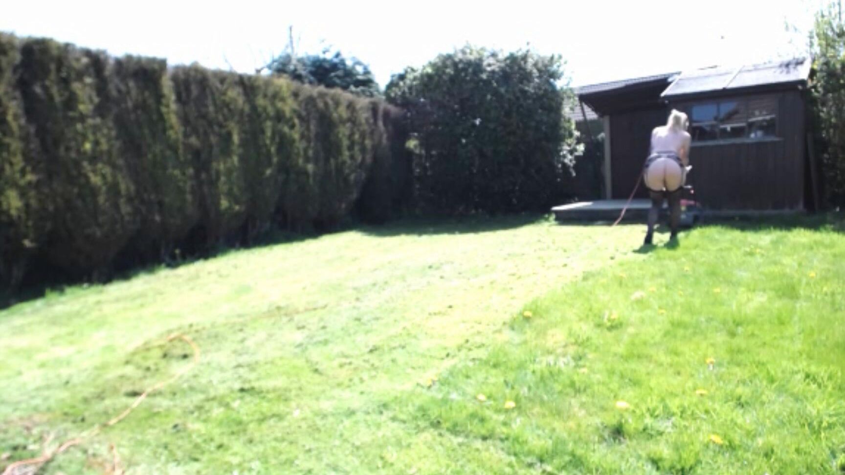 yuffie yulan mowing the lawn in just my stockings Manyvids