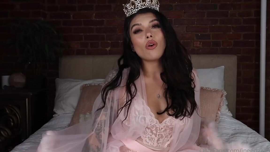 Valentina Fox Nicknamed Ineedvalentina Onlyfans My First Subscriber Exclusive Clip You All Need This One R Premium