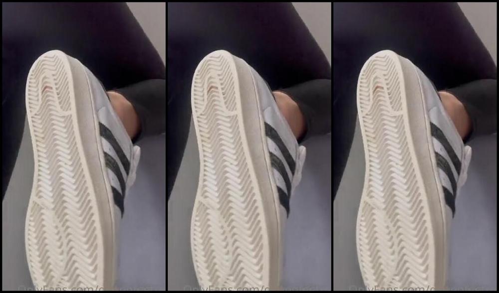 Queenfeetred Nicknamed Queenfeetred Onlyfans U Should Wash My Superstars2