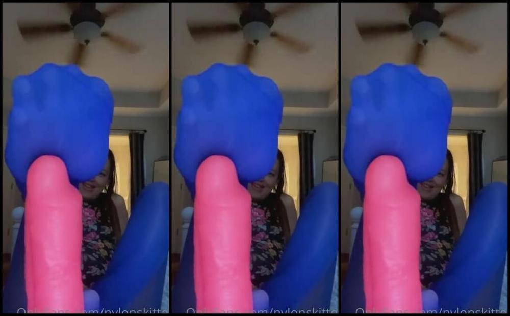 Nylonskitten Nicknamed Nylonskitten 06 26 2022 Onlyfans Video For My Nylon Feet Lovers Swipe For Second Part Of Video Casual Saturday Night Spent 70Zl