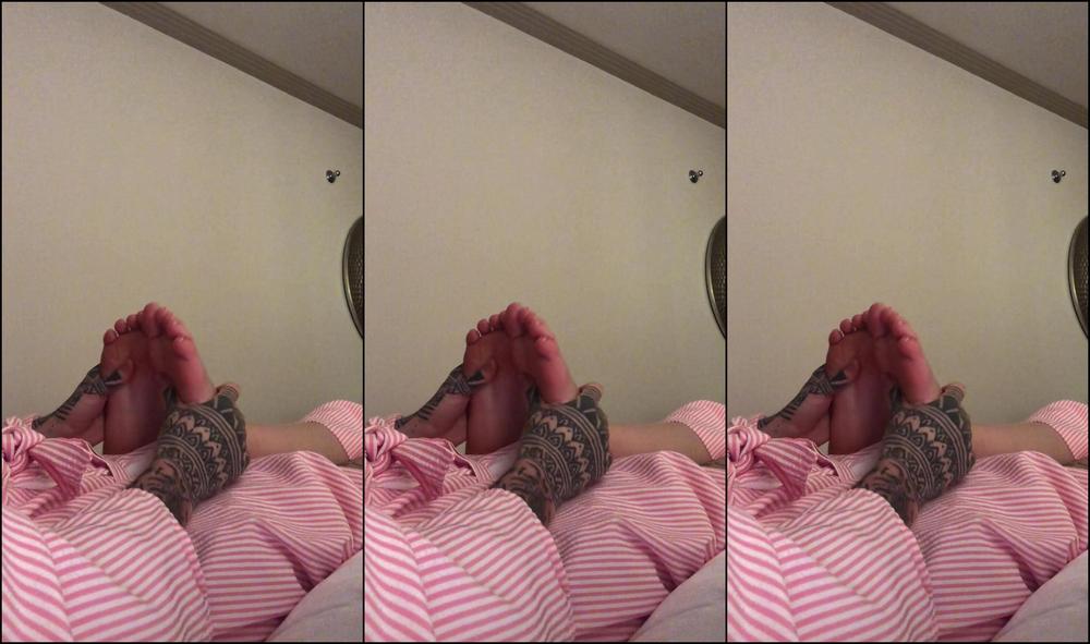 Joselinekavaski Hawaiian Foot Job