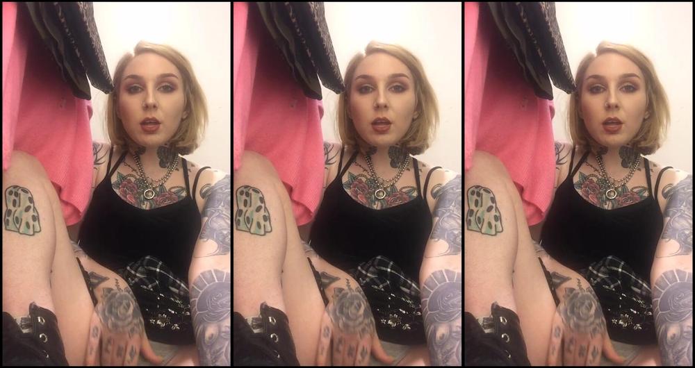 Slutty Spice Fitting Room Fun