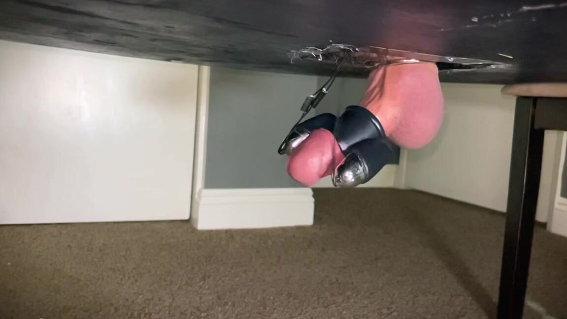 Kittybegood Nicknamed Mskittybegood 05 27 2023 Onlyfans Video Watch My Subby Experience An Incredible One Minute Orgasm While Using His Cock Head Vibrator On