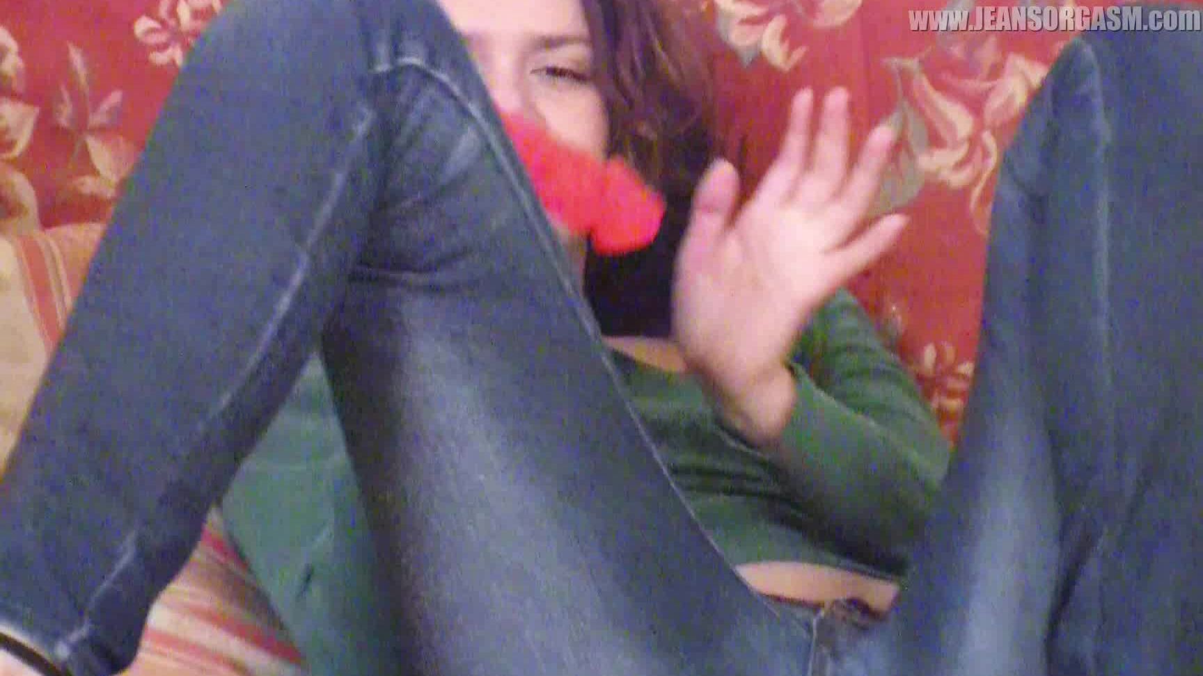 Dasha Jeansorgasm Com Lara Lara Shows Off Her Intensive Jeans Orgasm