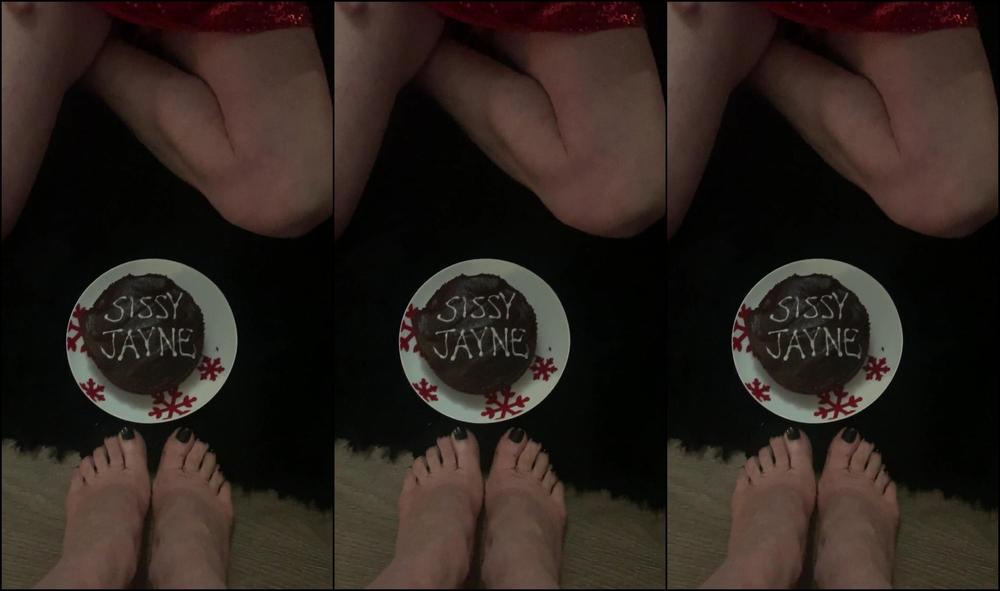Lady Dark Angel Full Clip Of My Sissy Jayne Eating Her Birthday Cake Off My Toes