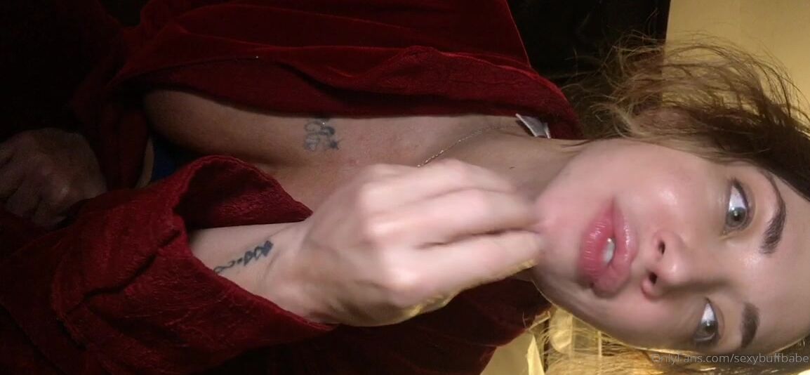 Sexybuffbabe I Woke Up This Holiday Time With Spit On My Mind Check Back In Later This Evening For T