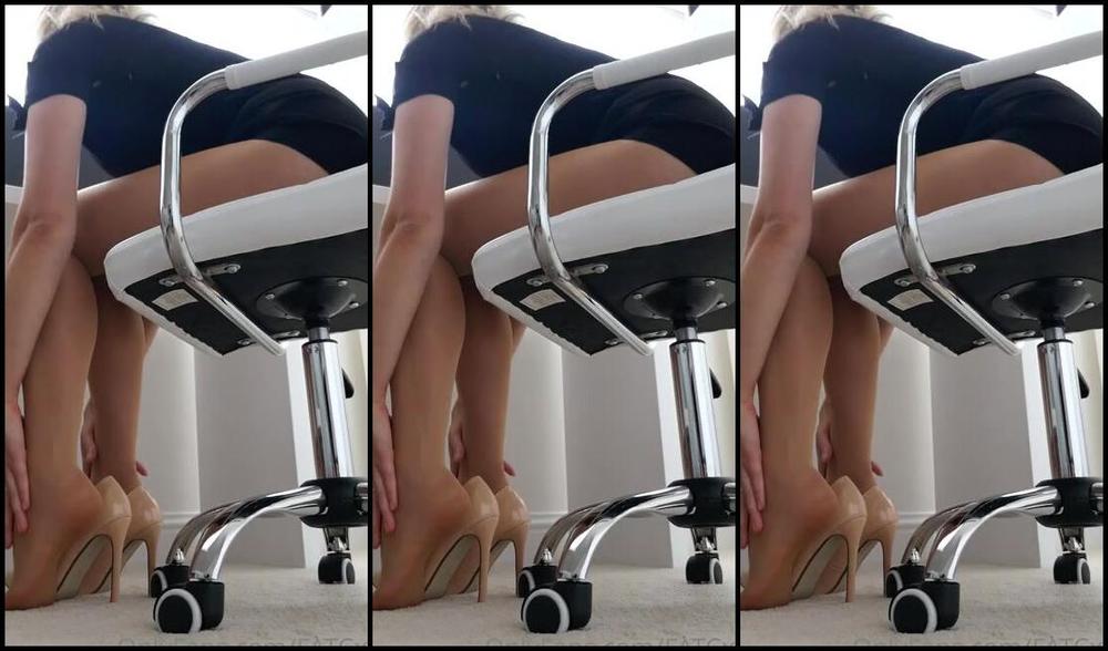 The Legs Next Door Nicknamed The Legs Next Door Onlyfans Thought For The Video I Would Have You Laying Down On The Floor Spying On Me While I Worked Away