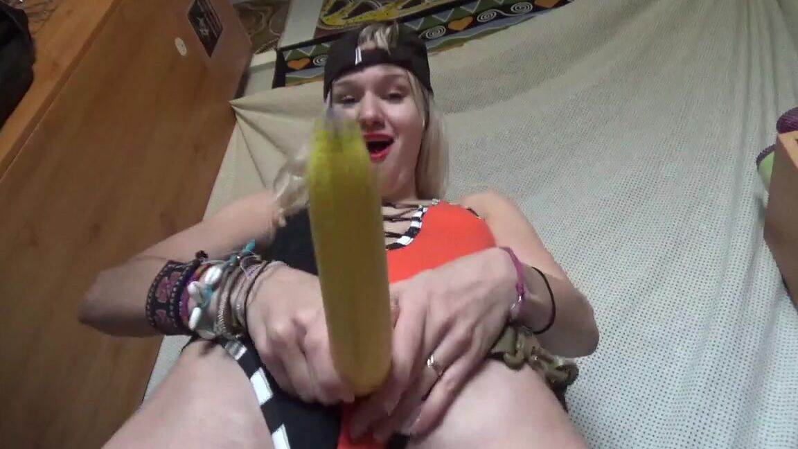 Goddess Vanessa Eat My Banana Dick
