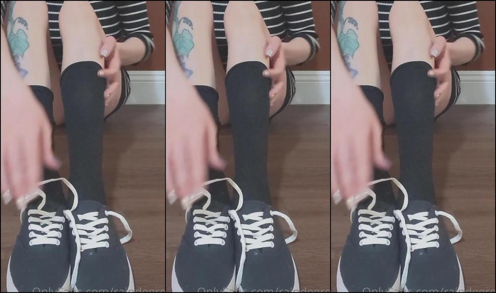 Raindegrey 2076513438 04 07 2021 Custom Request Slowly Taking Off Shoes And Socks Sole Closeup No Talking
