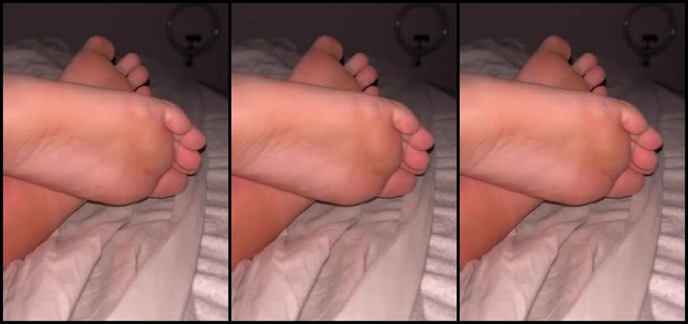 Yourdiamondvip Onlyfans Watching A Documentary And Filming My Feet In The Foreground Rubbing Against Each Other Will